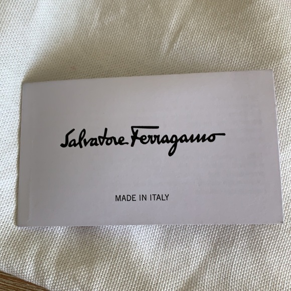 Handbag - Picture 2 of 6